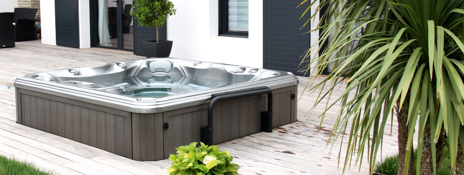 Jacuzzi® Hot Tubs