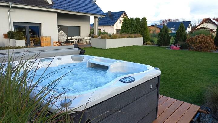 Hot tub repair guide – 5 tips for optimal hot tub performanceImage